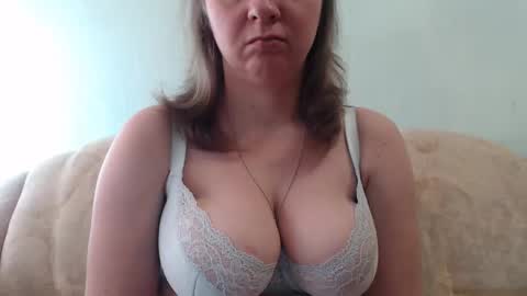 Snapshot of samiliya chatting on February 24, 12:03 pm samiliya online show from February 24, 12:03 pm