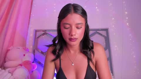 samirose_ online show from August 5, 9:21 pm
