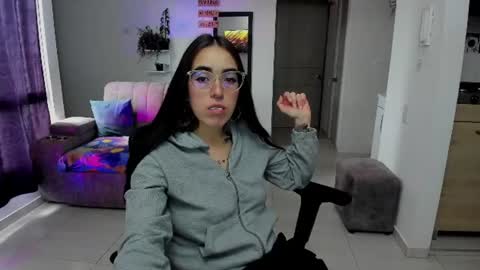 SARA online show from June 15, 9:26 pm