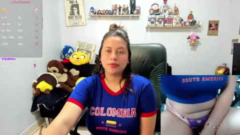 sammy_cute33 online show from June 24, 7:18 am