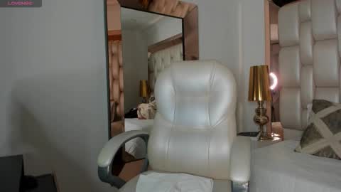 Sammy online show from October 18, 8:43 pm