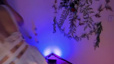   online show from December 8, 9:30 pm