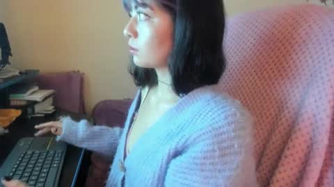   online show from September 23, 7:39 am