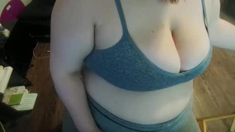 Snapshot of sammytimelove chatting on September 25, 1:59 am Sammy Time online show from September 25, 1:59 am