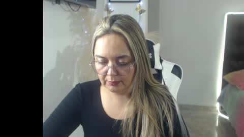 samy_vsn online show from December 3, 2:25 am