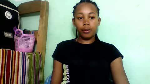sandra1253099 online show from July 21, 7:42 am