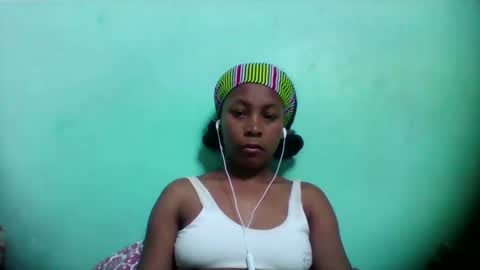 sandra1253099 online show from December 1, 7:49 pm