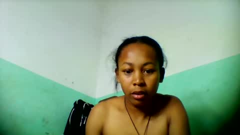 sandra1253099 online show from June 14, 5:19 am