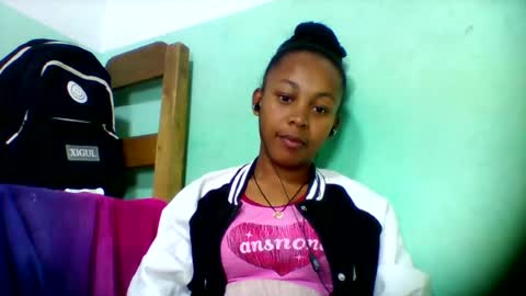 sandra1253099 online show from June 20, 9:46 am