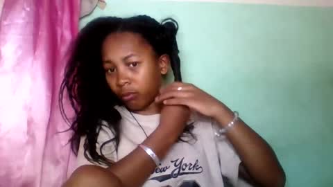 sandra1253099 online show from July 26, 5:59 am