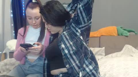 Snapshot of sandra_smith3007 chatting on February 15, 10:32 pm sandra_smith3007 online show from February 15, 10:32 pm