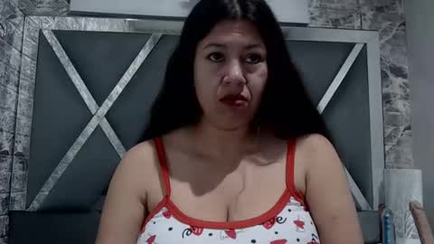 Snapshot of sandraclarkx69 chatting on December 29, 12:01 pm sandraclarkx69 online show from December 29, 12:01 pm