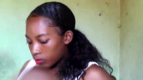 sandrine718 online show from February 14, 7:32 am