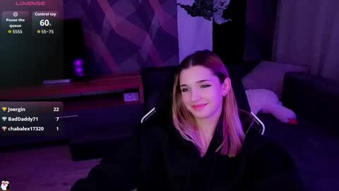 Snapshot of sandy_belle88 chatting on October 3, 8:58 pm sandy_belle88 online show from October 3, 8:58 pm