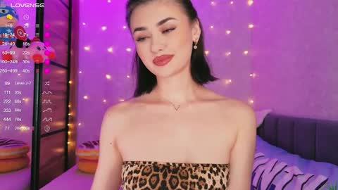 Sandy online show from May 30, 2:37 pm
