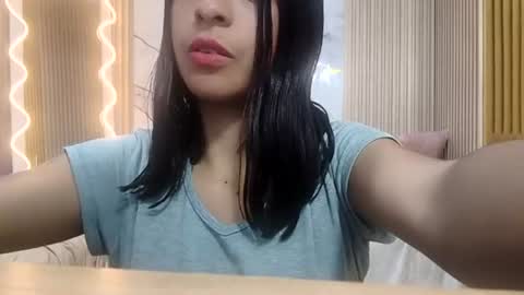 sandyy_tay online show from June 18, 9:14 am