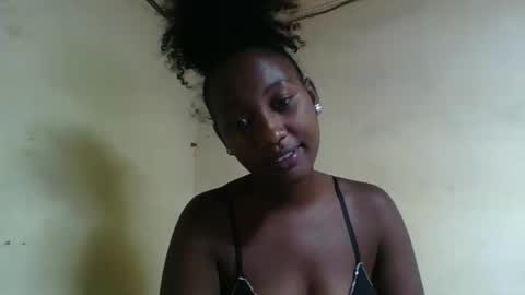 santiola online show from March 10, 8:29 am