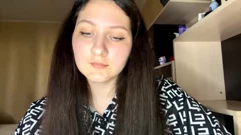 Snapshot of santosfiora chatting on October 5, 10:31 am Anna online show from October 5, 10:31 am