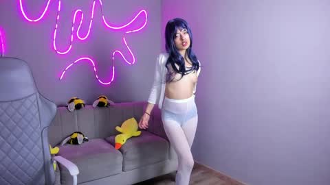 saphyralux online show from June 4, 10:36 pm