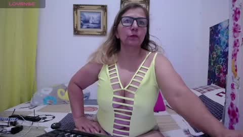 sara online show from July 28, 9:47 pm