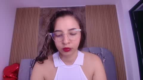 Sara online show from May 2, 11:57 am