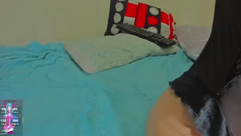 sara allenx online show from July 30, 12:17 pm
