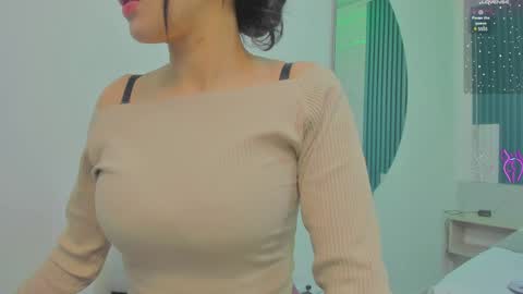 Snapshot of sara_allenx chatting on January 28, 11:38 am sara allenx online show from January 28, 11:38 am