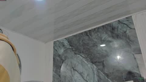 Snapshot of sara_allenx chatting on March 2, 7:19 pm sara allenx online show from March 2, 7:19 pm