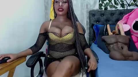 Snapshot of sara_greyx chatting on January 31, 9:26 pm Sara Greyx online show from January 31, 9:26 pm
