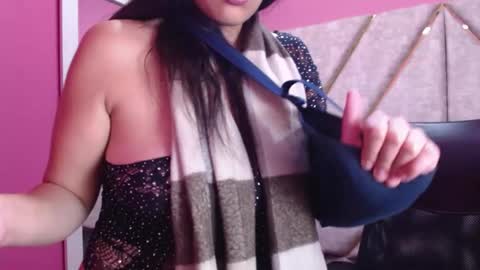 Snapshot of sara_honny chatting on March 5, 3:29 am sara_honny online show from March 5, 3:29 am