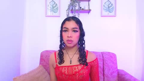 Sara Jhonson  online show from January 6, 10:05 pm