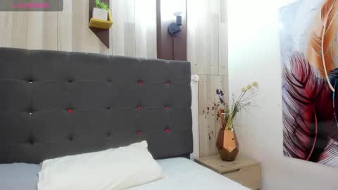 Sara online show from January 29, 7:43 pm