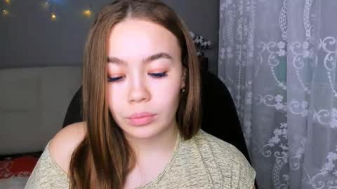 Snapshot of sara_kox chatting on January 14, 5:23 pm sara_kox online show from January 14, 5:23 pm