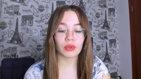 Snapshot of sara_kox chatting on February 4, 8:28 pm sara_kox online show from February 4, 8:28 pm