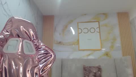 Sara  online show from September 29, 1:27 pm