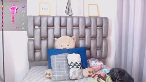 S A R A online show from June 22, 10:56 am