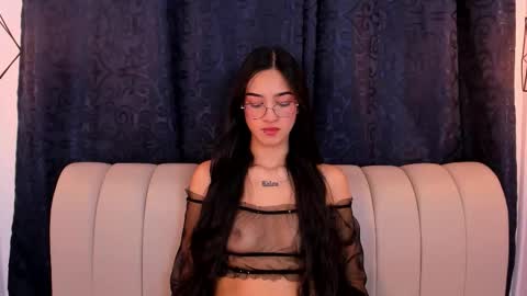 SARA SANTACRUZ online show from March 18, 1:38 pm