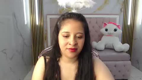 Sara T. online show from March 17, 3:10 am