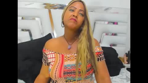 Sara online show from November 22, 1:52 am