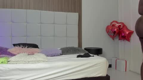   online show from February 21, 10:07 am