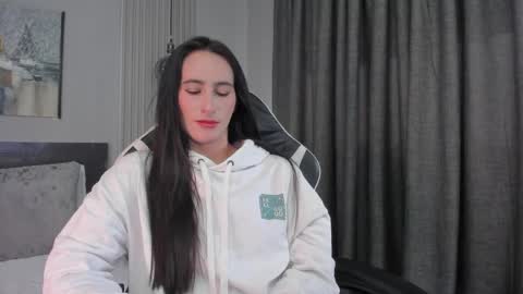  Sara Gomez  online show from May 11, 4:04 pm