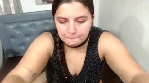 sarah online show from August 3, 3:39 pm