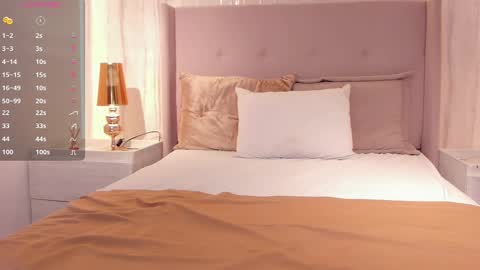 Snapshot of sarah_bonneth chatting on February 23, 7:56 pm Sarah Bonneth online show from February 23, 7:56 pm