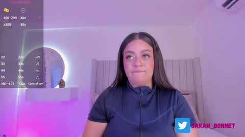 Snapshot of sarah_bonneth chatting on February 5, 11:23 am Sarah Bonneth online show from February 5, 11:23 am