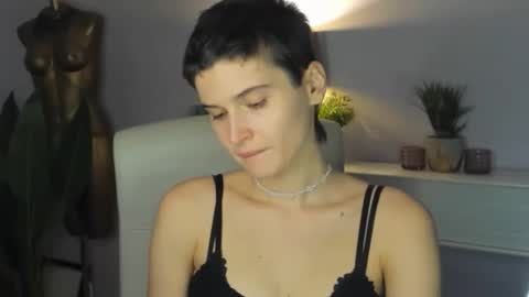 Sarah online show from October 19, 1:46 pm