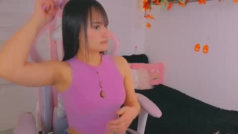 Snapshot of sarah_ramirez777 chatting on October 17, 3:43 am Sarah Ramirez online show from October 17, 3:43 am