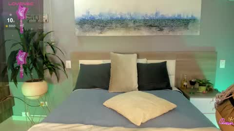 SARAH online show from March 18, 3:06 pm