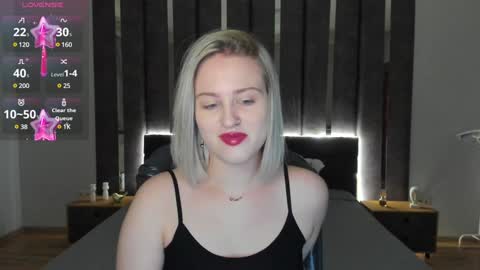 Sarah online show from January 8, 12:38 am