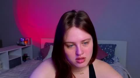 Sarah online show from August 2, 10:35 pm