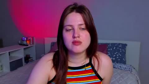 Sarah online show from August 4, 11:22 pm